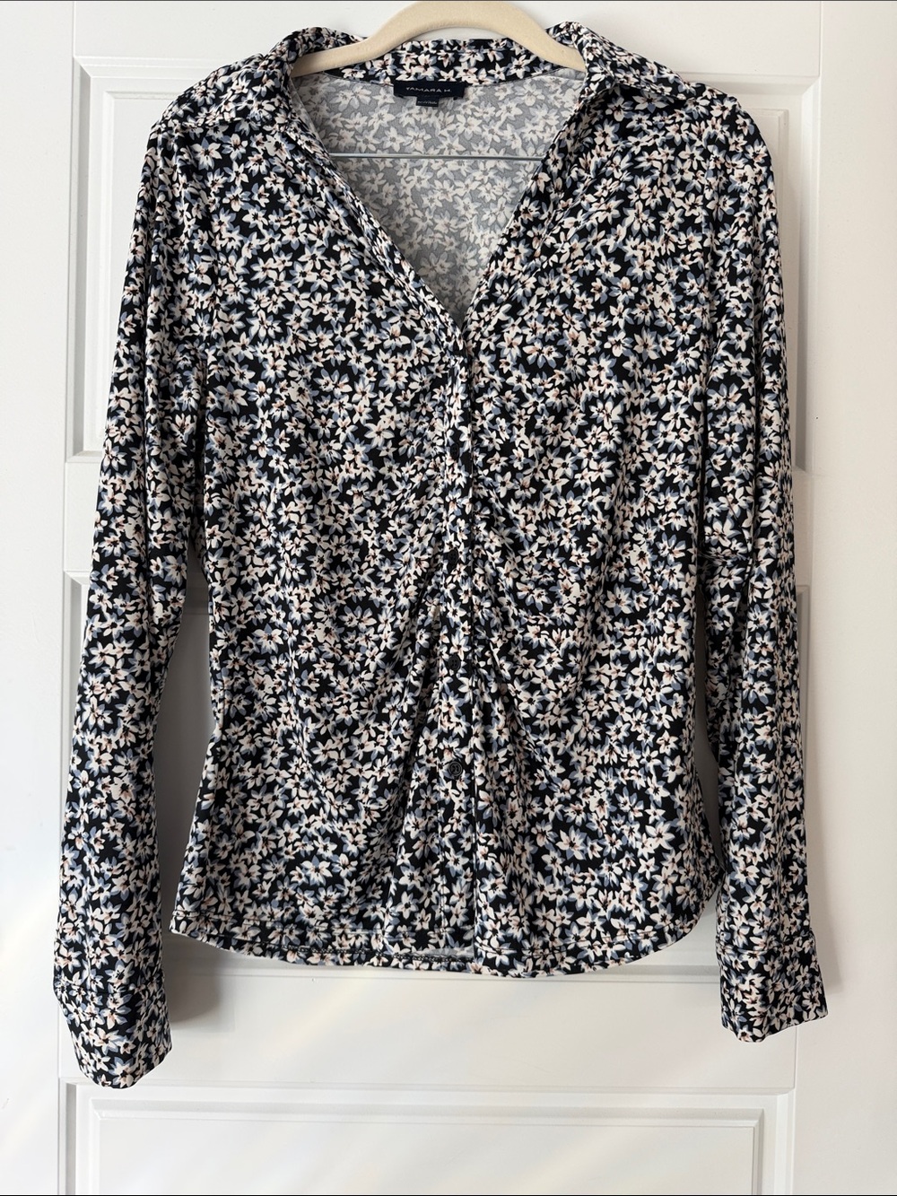 Floral Cinch-Front Long-Sleeve Top in Navy